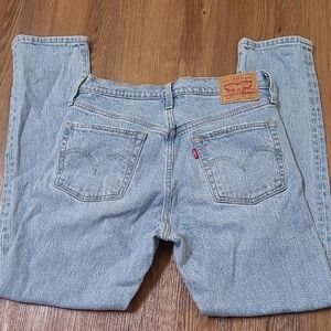 Levi's women's Denim Jeans in Light Blue used good‎ condition for casual autfit